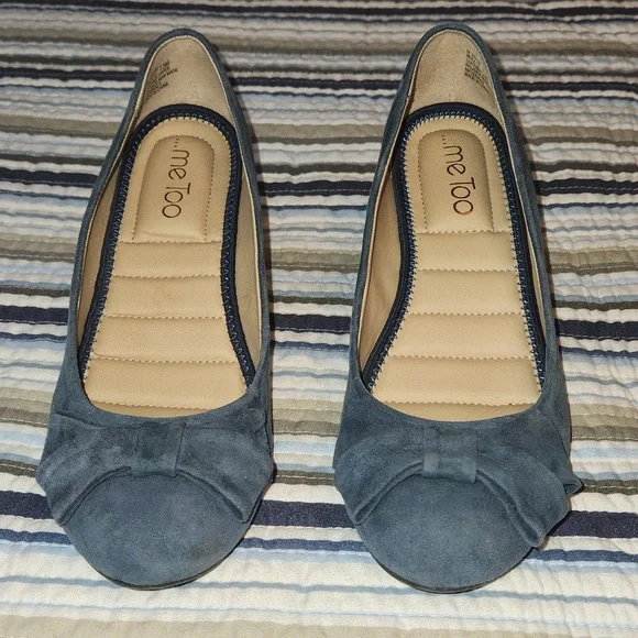 Me Too Suede Wedges With Bow Size 7.5 - Picture 4 of 6